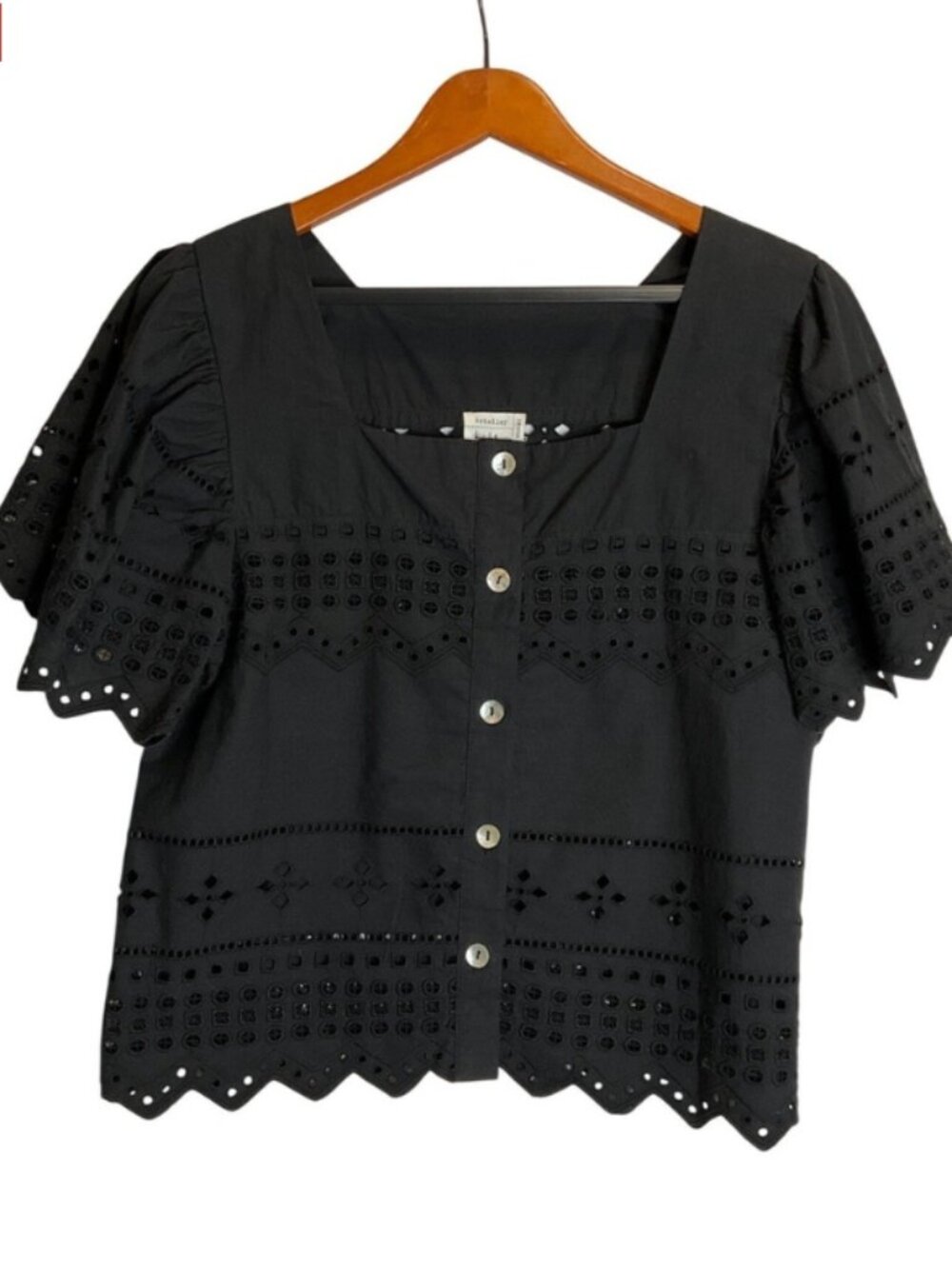Artelier Nicole Miller Black Eyelet Top Oyster Shell Button Front Bell Sleeve S